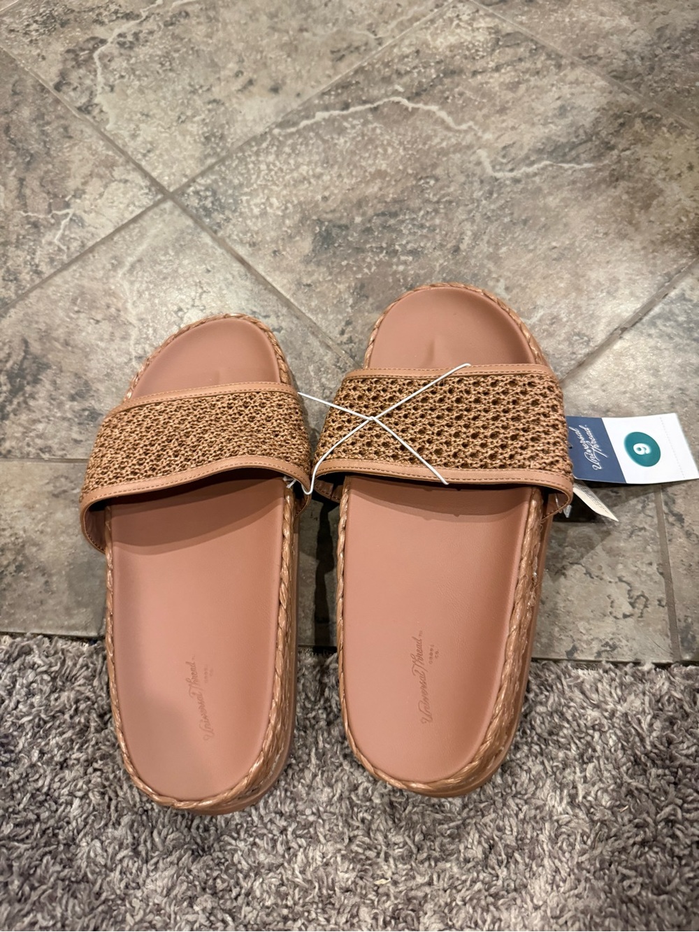🍋 Women's Brinley Slide Sandals - Universal Thread
